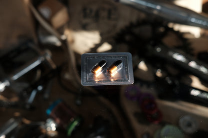 FAMILY BIKE SHOP Analog Pill Capsule Cable Cap