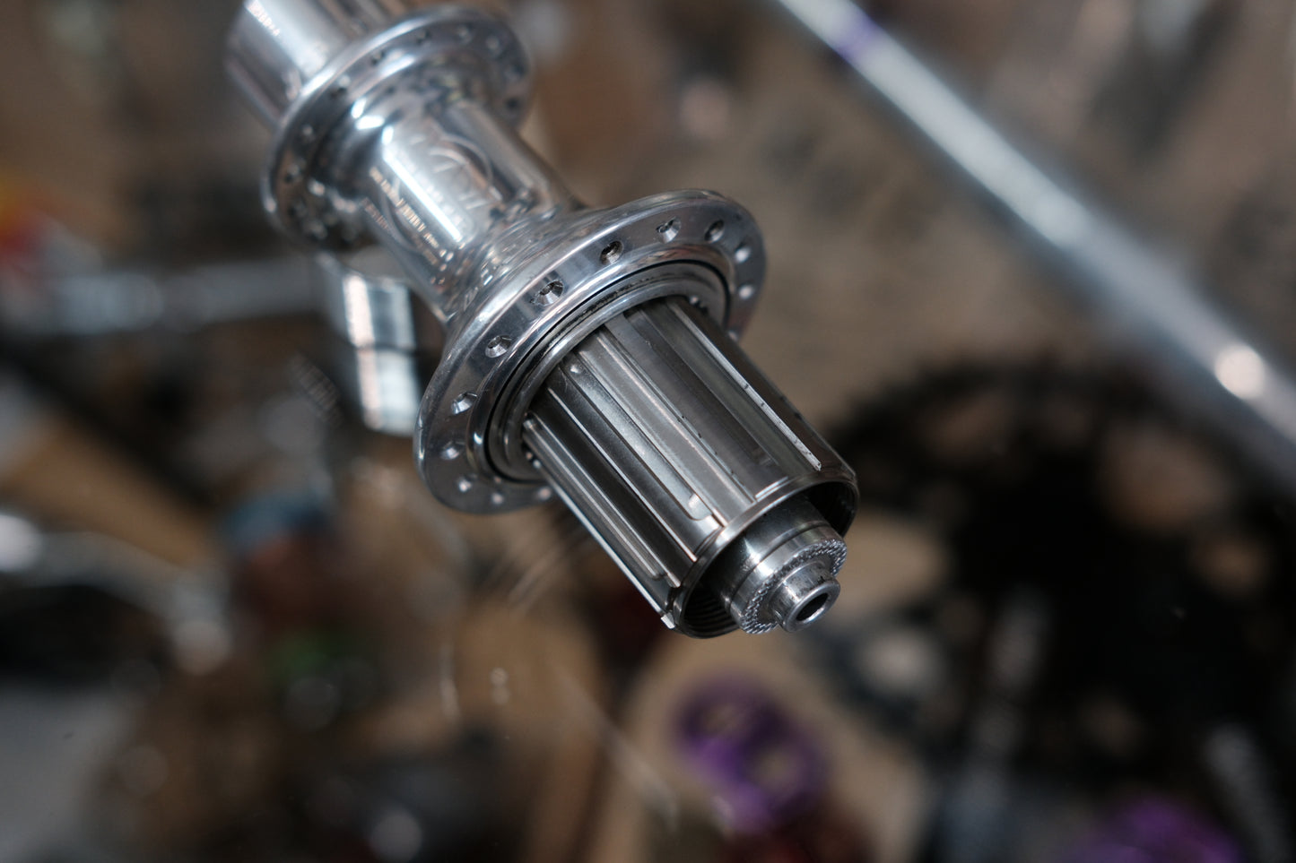 【USED】WHITE INDUSTRIES T11  Hub F&R Set