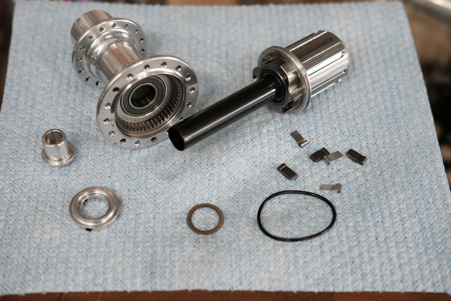 【USED】WHITE INDUSTRIES T11  Hub F&R Set